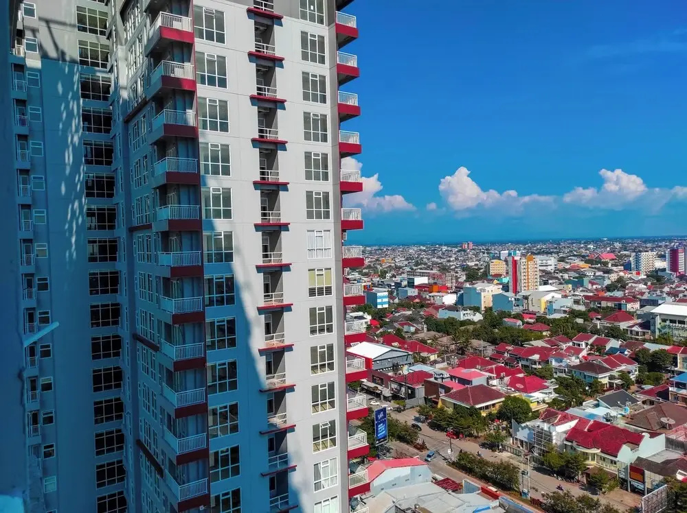 Luxurious 1BR at Vida View Makassar Apartment