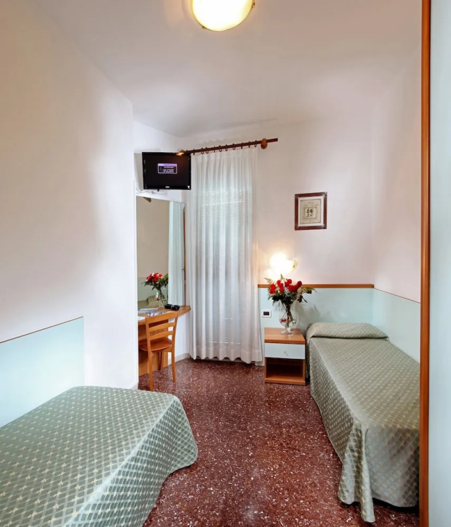 Hotel Mediterraneo - Chambres