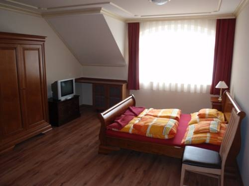 Hotel Kaiser Panzió - фото 6