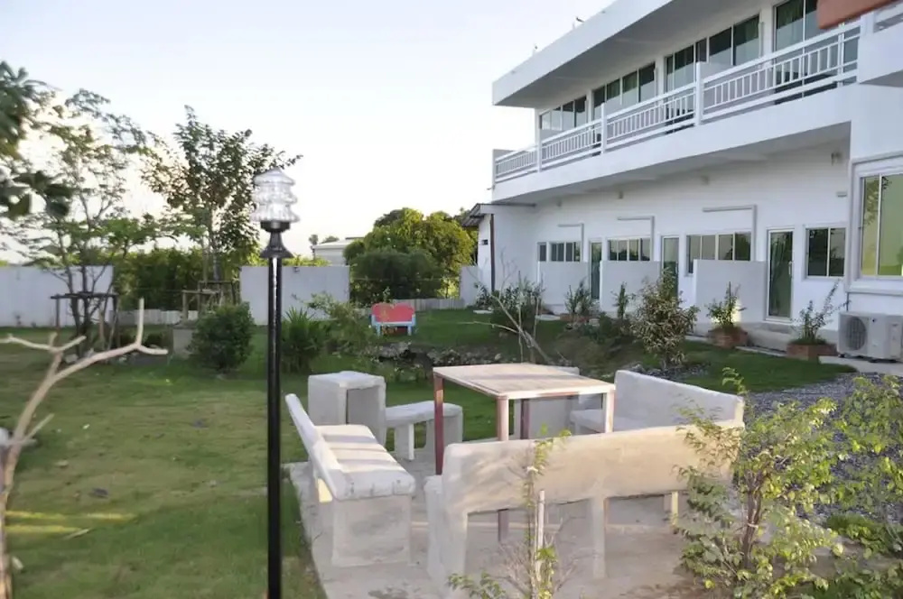Heyday Singburi Hotel - Général
