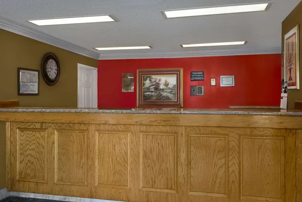 Lobby & Reception