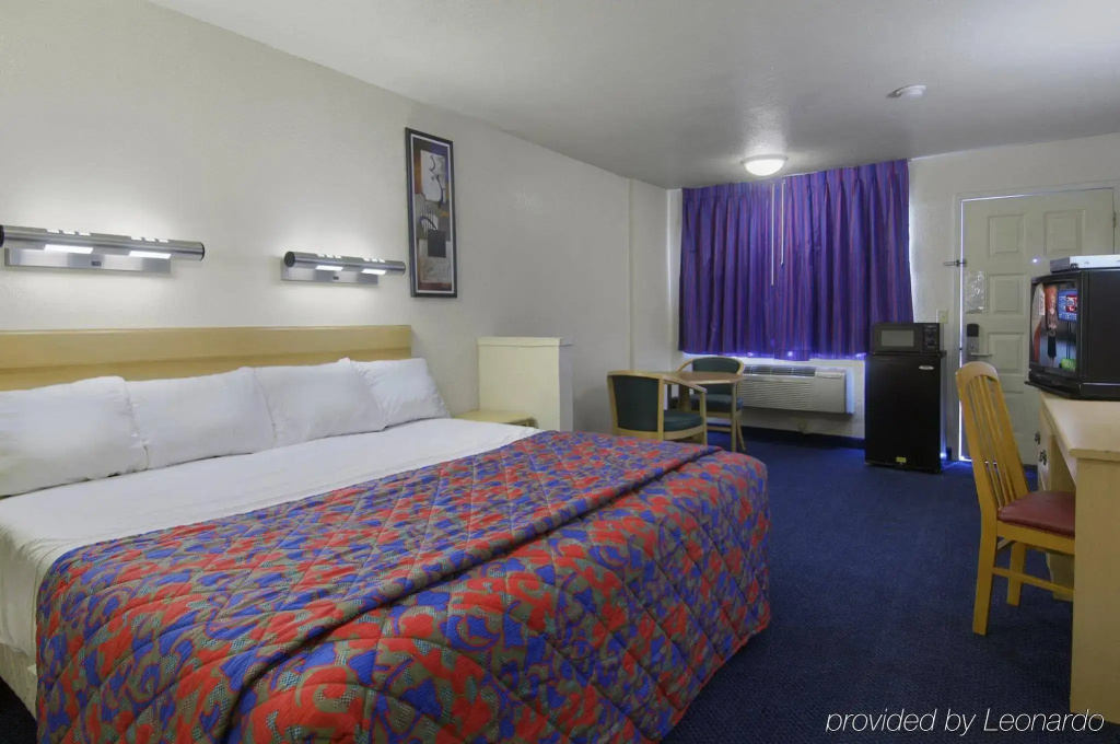 Red Roof Inn Stockton - фото 28