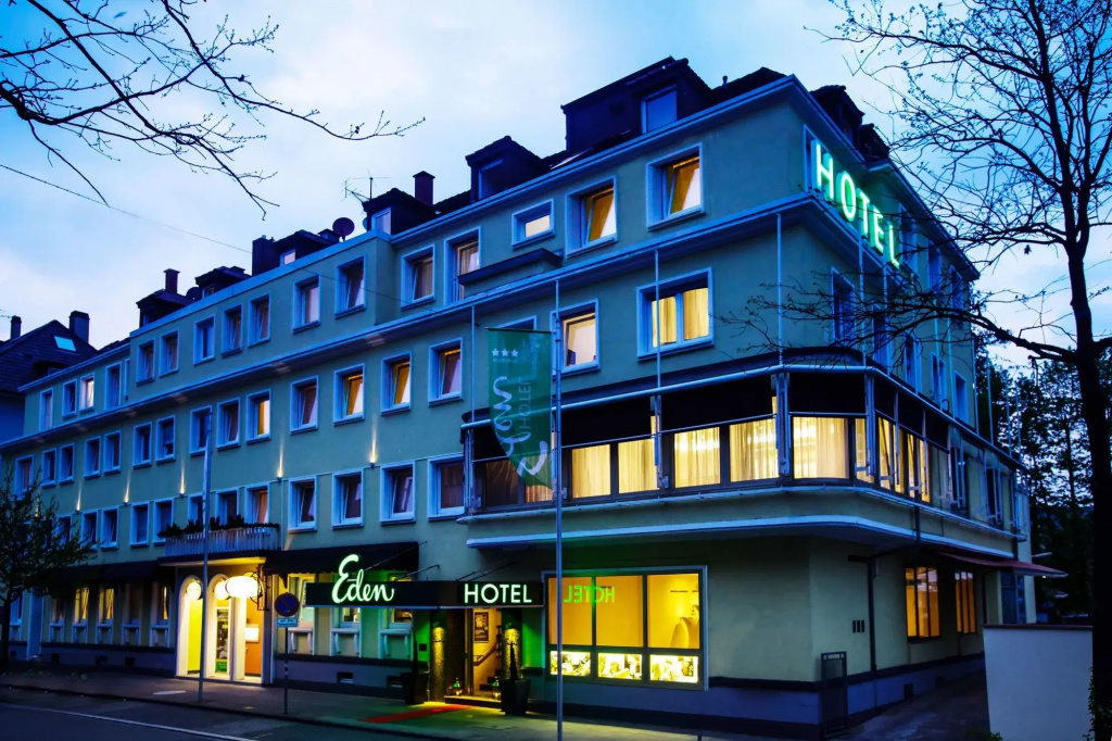 Hotel photo 1