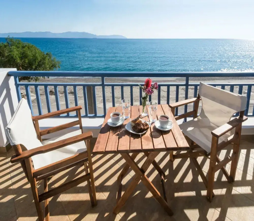 Standard Triple room with balcony and with sea view