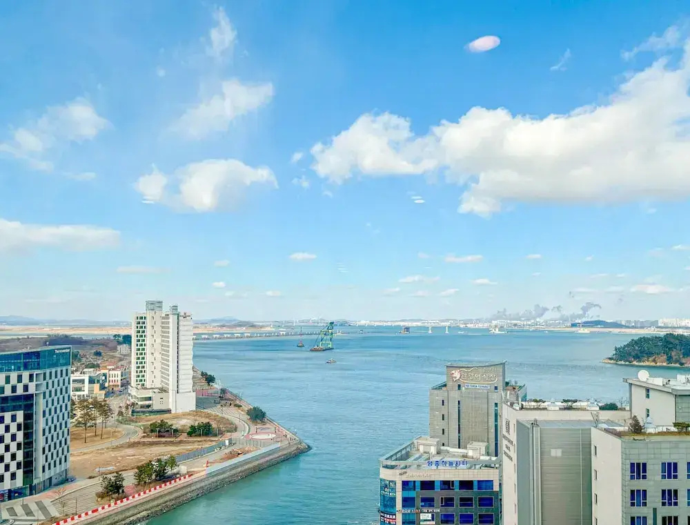 Beach & Waterfront