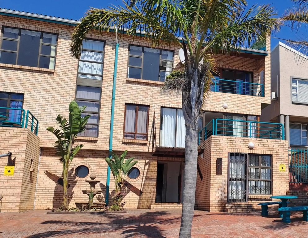Villa @ 19 Palm with spectacular sea views