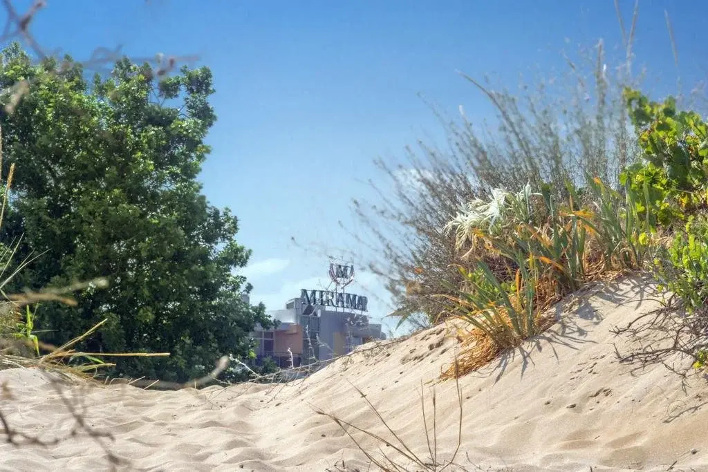 Beach & Waterfront