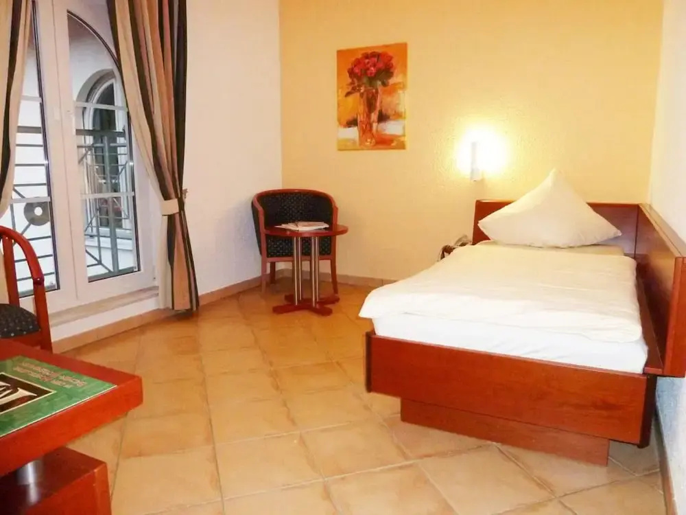 Standard Single room with balcony