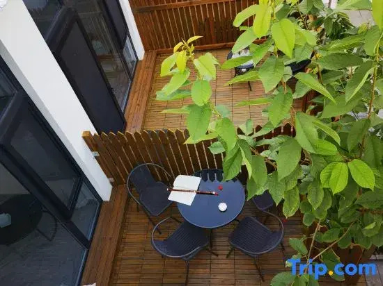 Balcony & Terrace