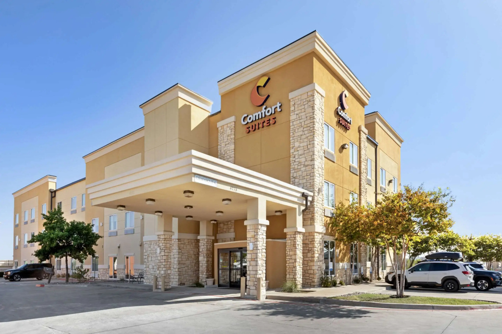 Comfort Suites West Dallas - Cockrell Hill — фото