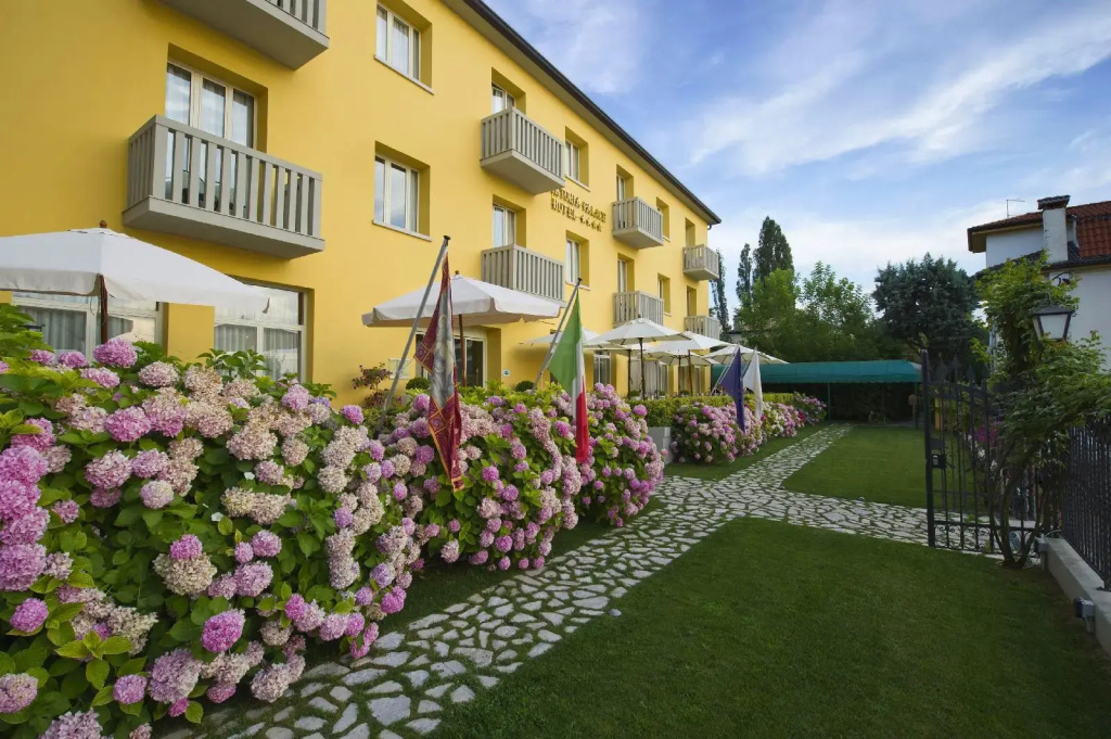 Viktoria Palace Hotel - Général