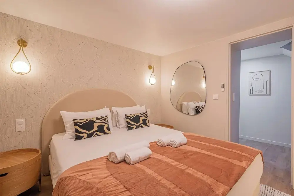Deluxe Apartment