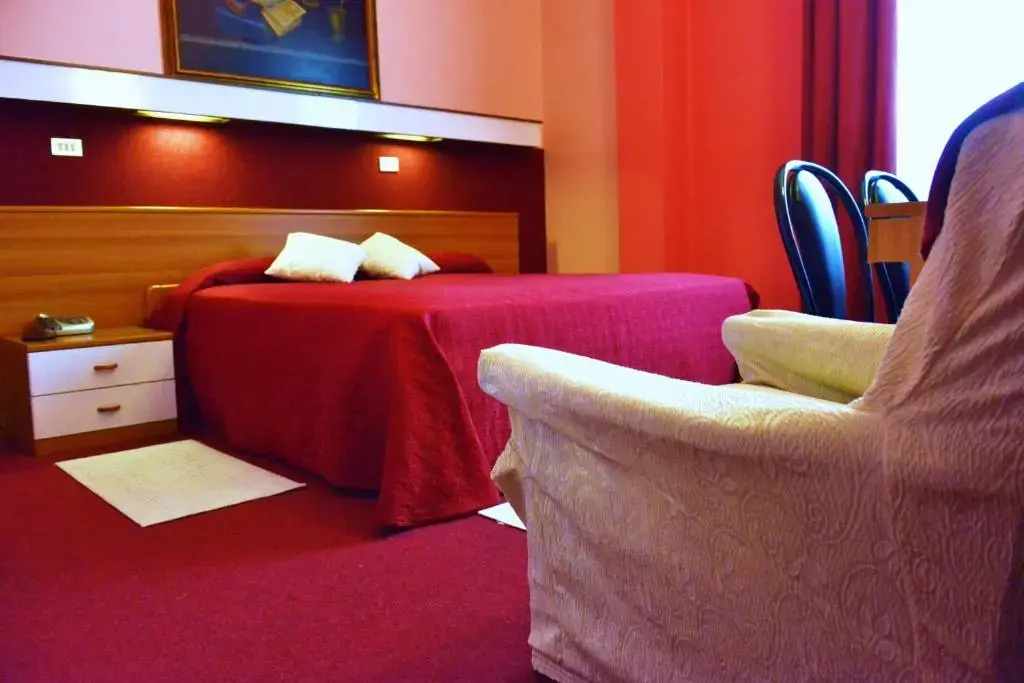 Standard Double room (full double bed)