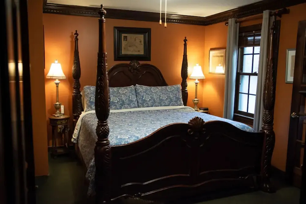Suite with balcony