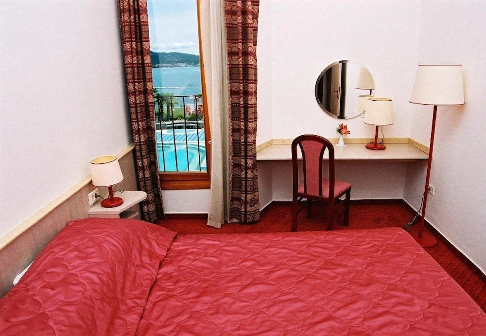 1 Bedroom Standard room with balcony