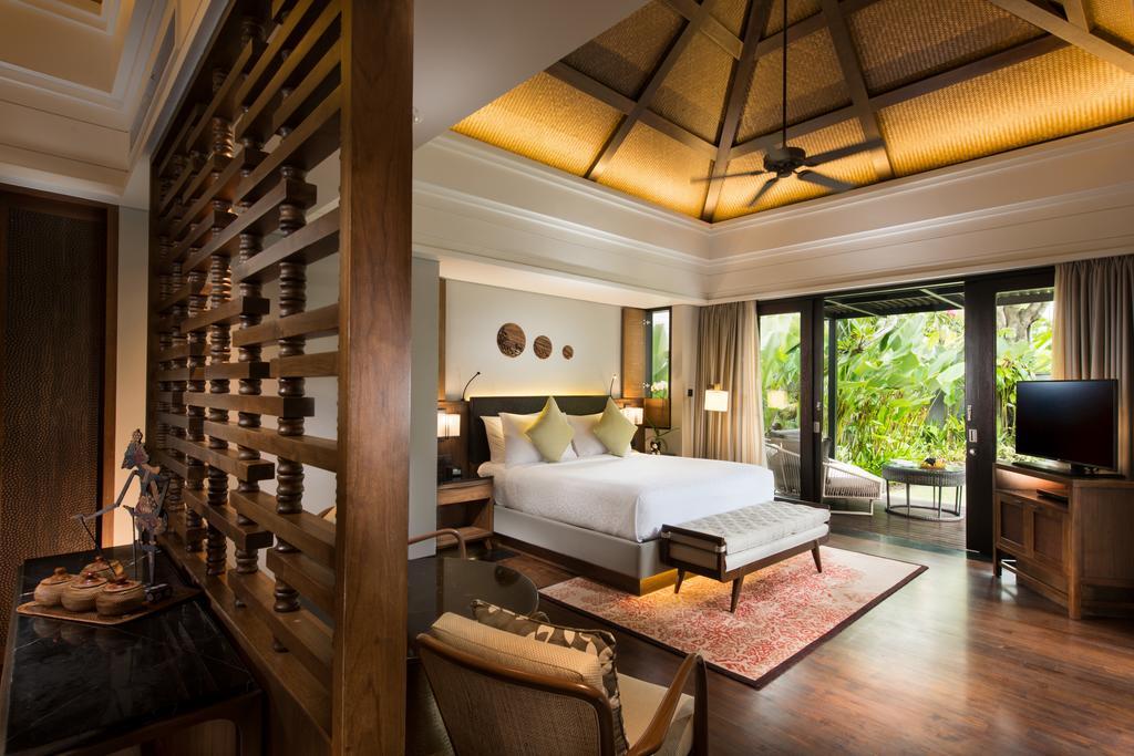 Conrad Bali