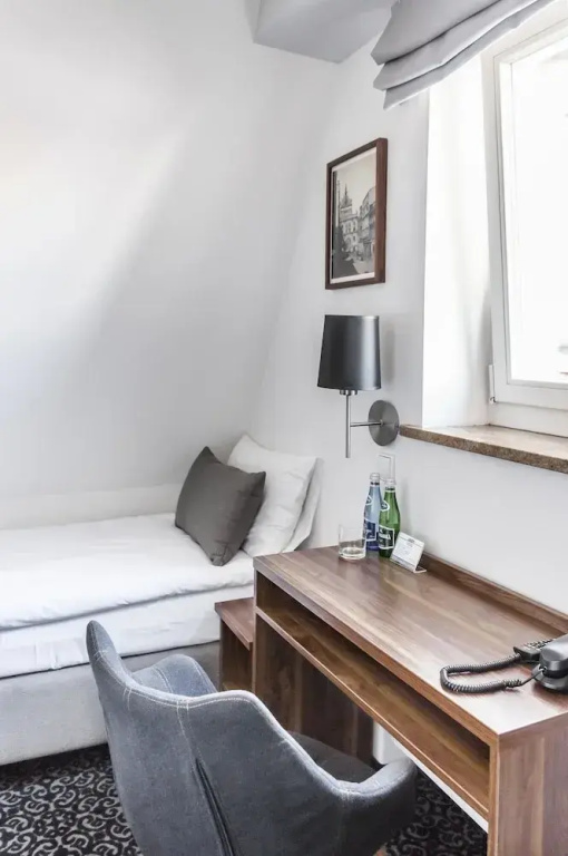 Economy Single room (single bed)