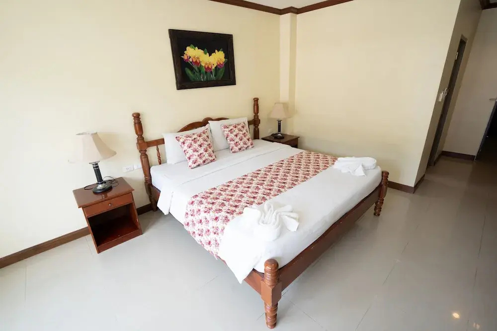 Pranang Flora House - Chambres