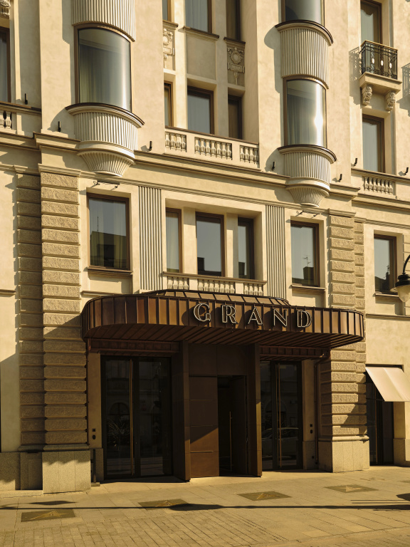 Grand Hotel