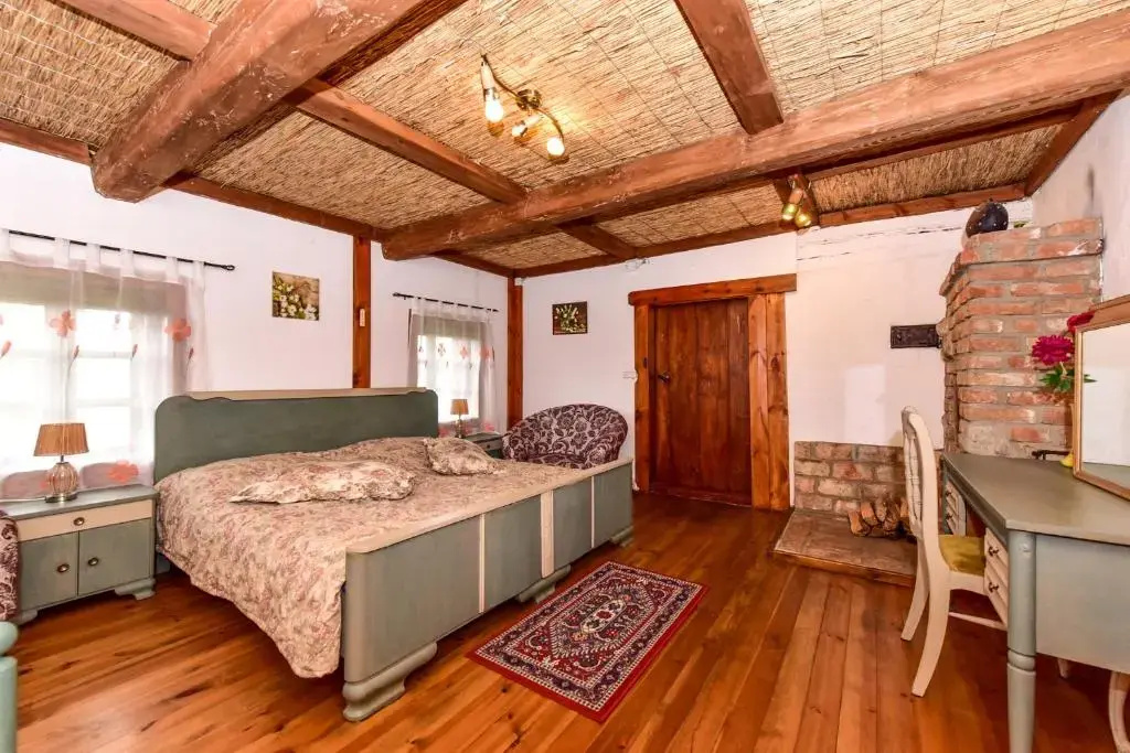 3 Bedrooms Cottage