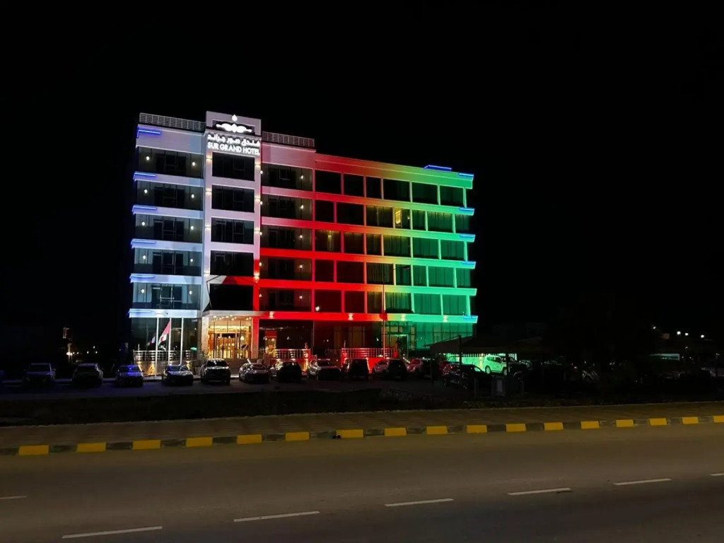 Surgrand Hotel - фото 2