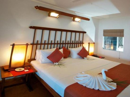 The Long Beach Resort