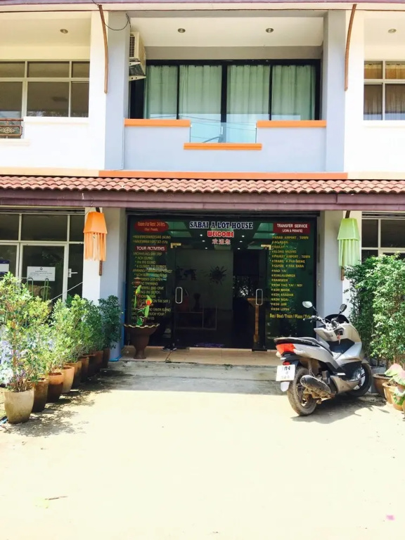 Lanta Friendly House