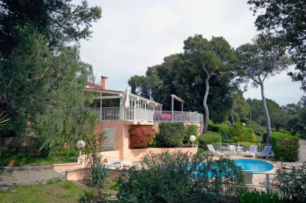 Le Relais Des Lavandins