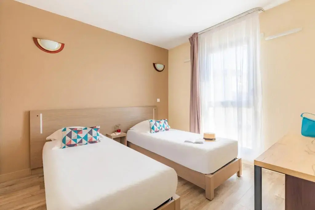Double Studio (twin beds)