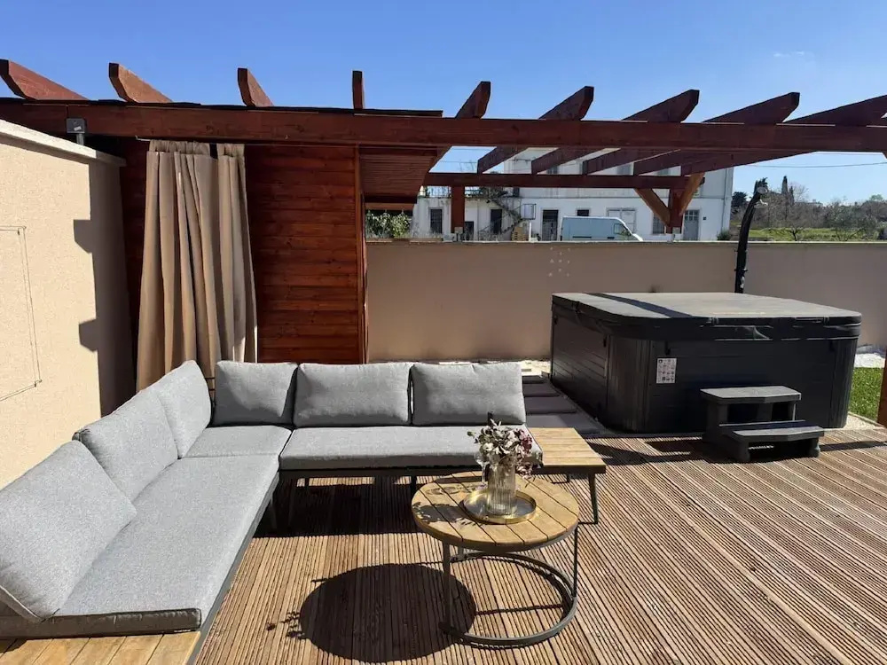 Family Villa With Pool, Wellness