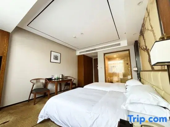 Deluxe Double room (twin beds)