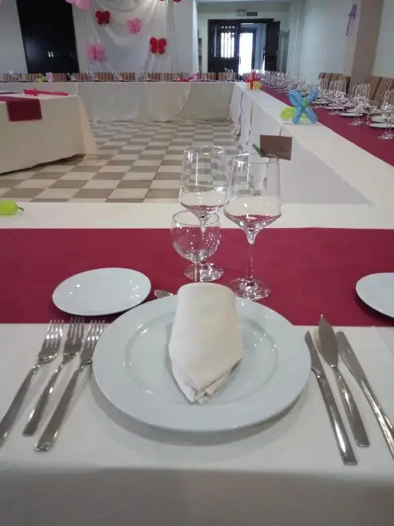 Food & Beverage