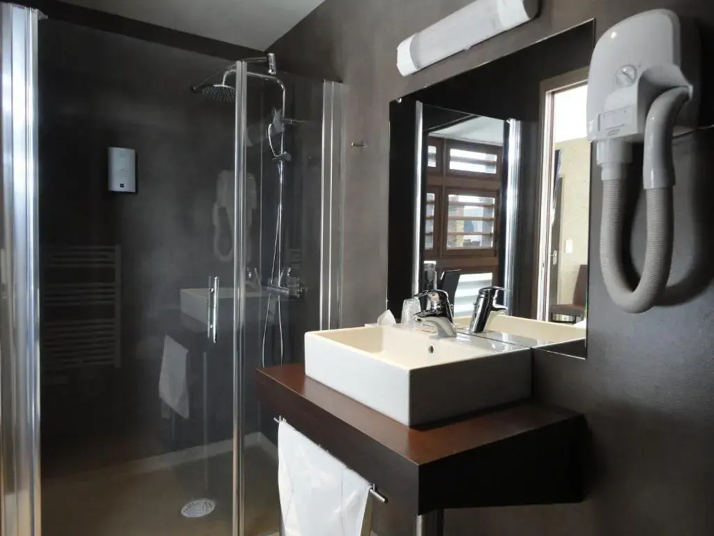 Logis Hôtel Le Vert Galant - Chambres