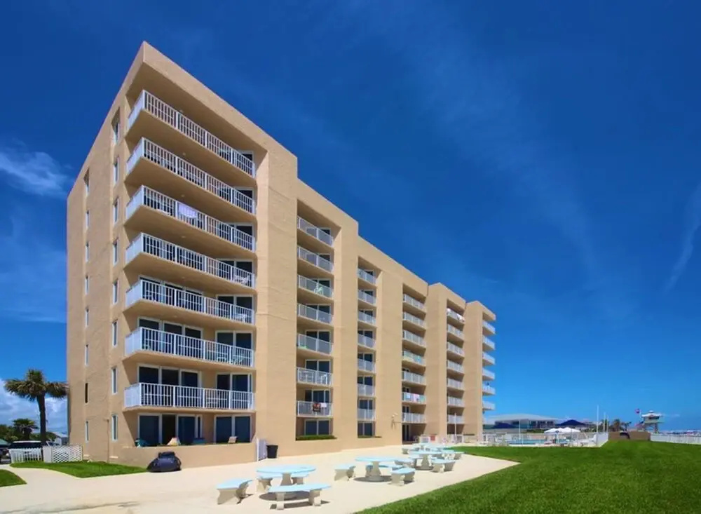 Oceania Beach Club by Ocean Properties