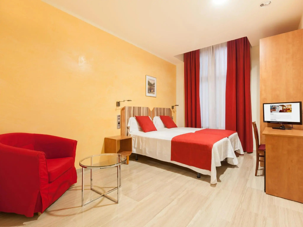 Standard Double room (twin beds)