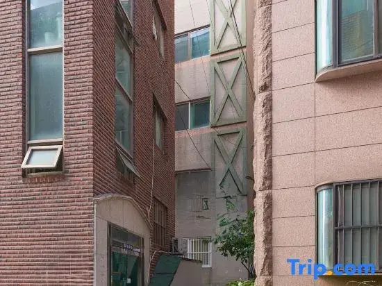 Hyehwa Myeongdong Stay/Naksan Park/DDP/Bukchon Hanok Village 6 people/3BD