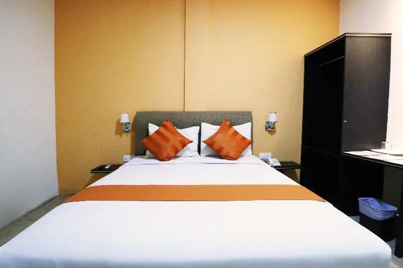 Superior Double room (full double bed)