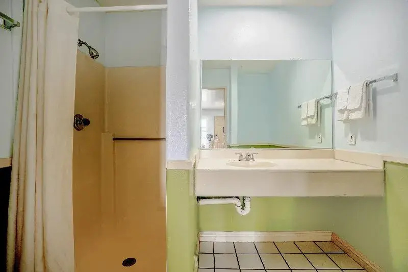 Classic Quadruple room