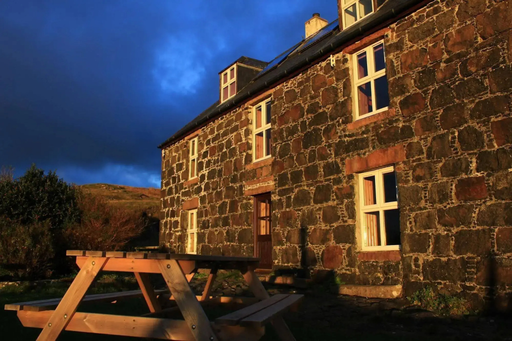 Glebe Barn - Hostel