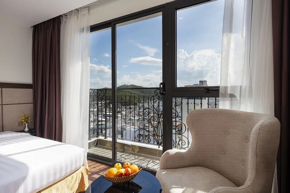 Daphovina Hotel Nha Trang (Ex  Aston Nt)