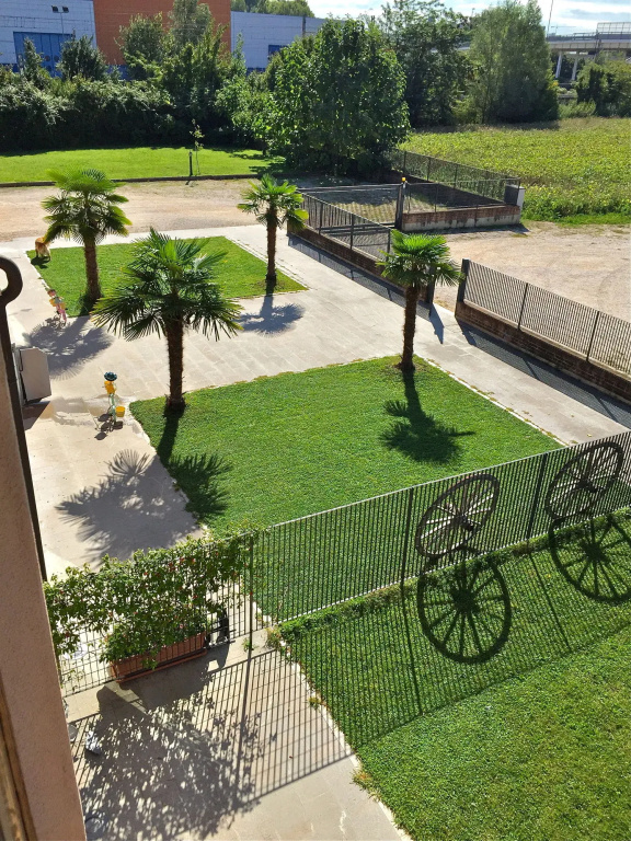 Balcony & Terrace