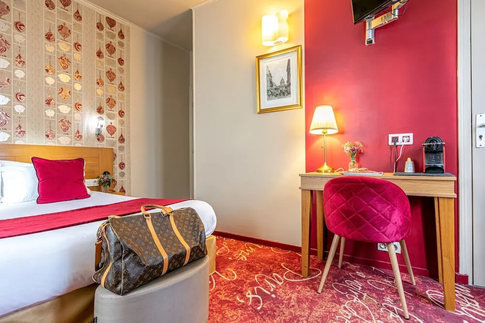 Hotel Romance Malesherbes by Patrick Hayat 74