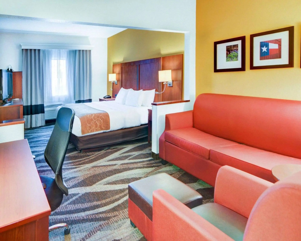 Double Suite (full double bed)