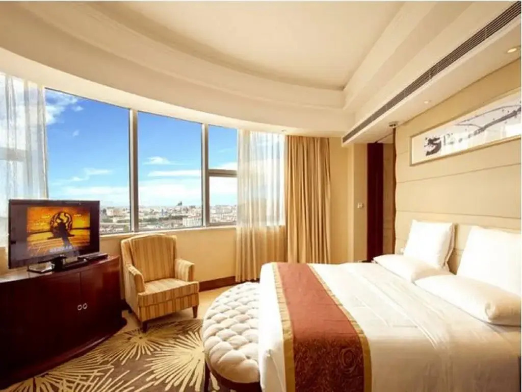 Golden Shining New Century Grand Hotel Beihai — фото 6