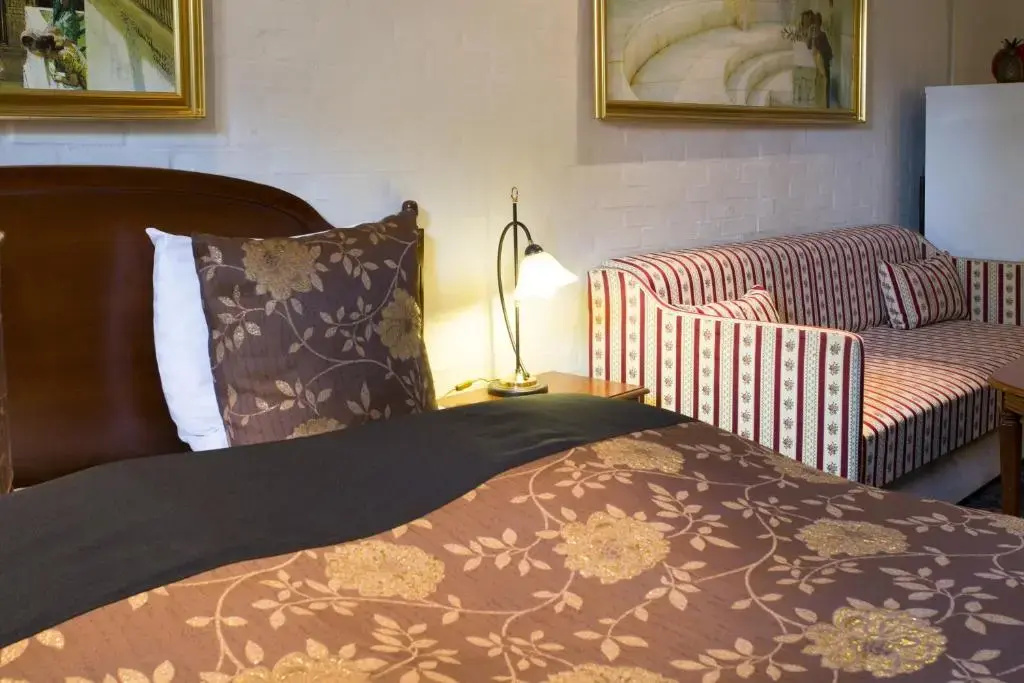 Standard Double room (full double bed)