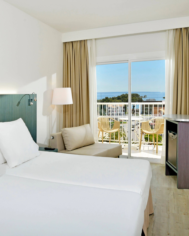 Sol Double room with sea view (twin beds)