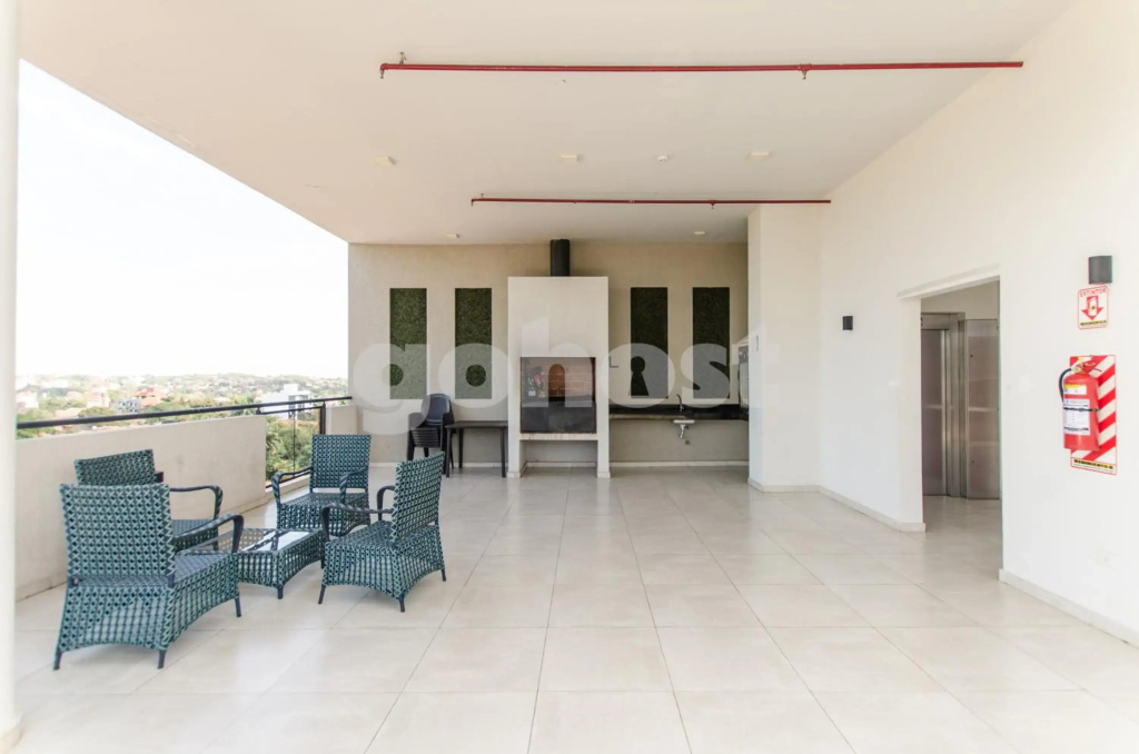 Pequeño estudio moderno en el nuevo centro de Asunción MA001