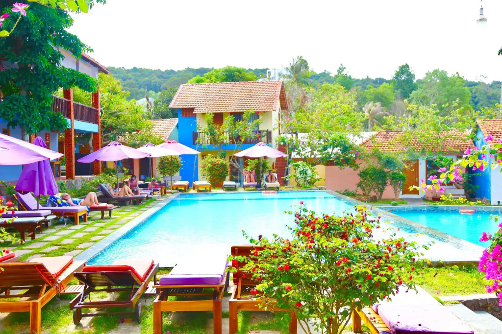 Deluxe Triple room with garden view