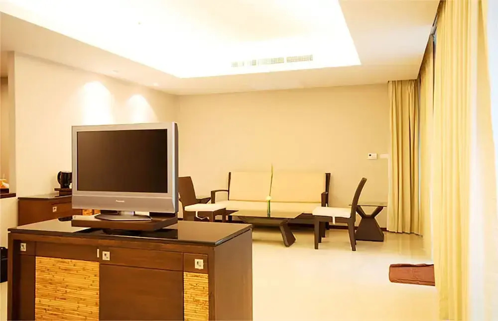 Семейный люкс Grand с балконом в Tara Mantra Cha Am Resort