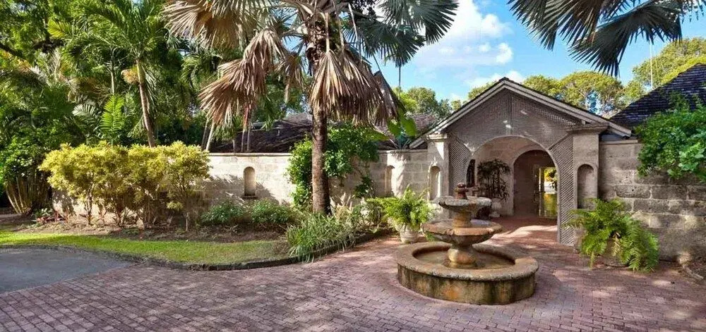 Bluff House